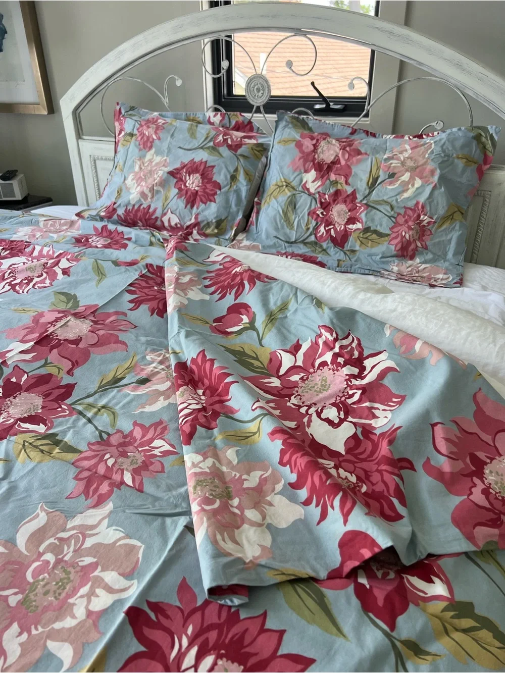 Pottery Barn  100% Cotton Duvet Cover Set in Sky Blue and Pink Floral